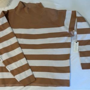 Anthropology crop mock neck soft sweater size small